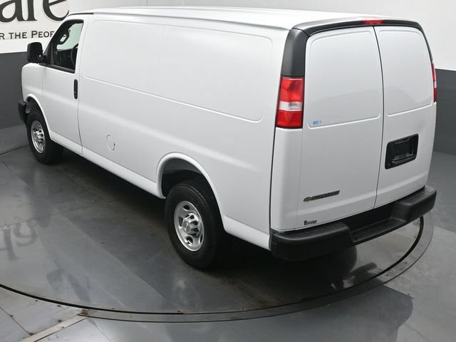 New 2026 Chevrolet Express 2500 w/ Driver Convenience Package RWD image 36