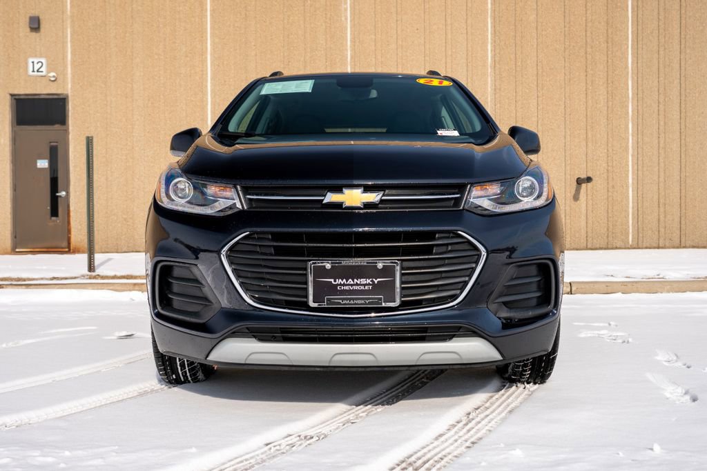 Certified 2021 Chevrolet Trax LT w/ Driver Confidence Package image 3