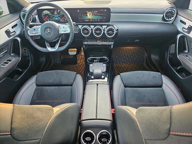 Used 2023 Mercedes-Benz CLA 250 image 19