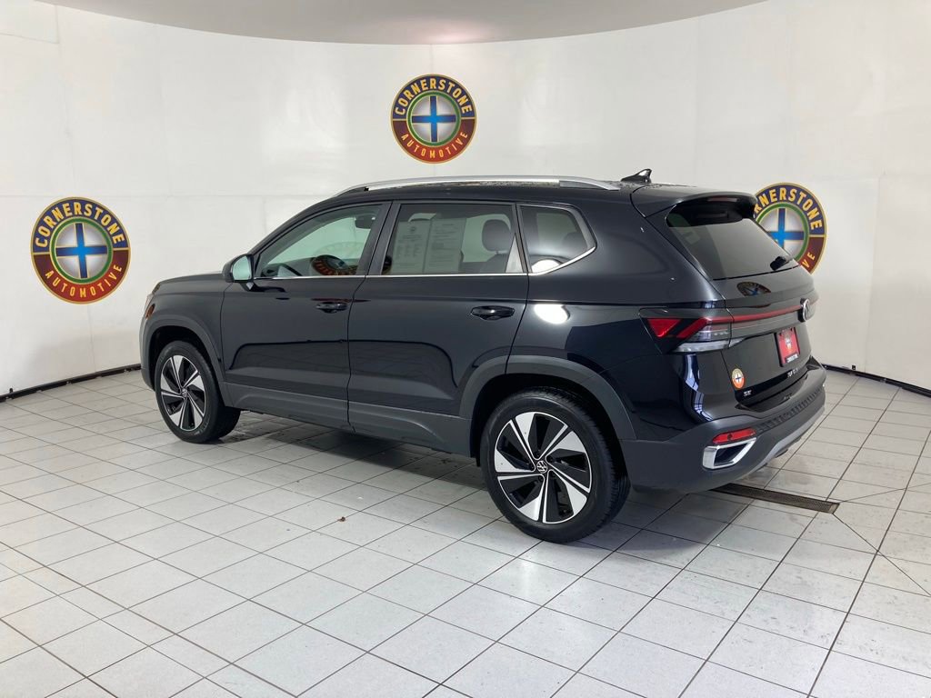 Used 2025 Volkswagen Taos SE AWD/4WD image 24