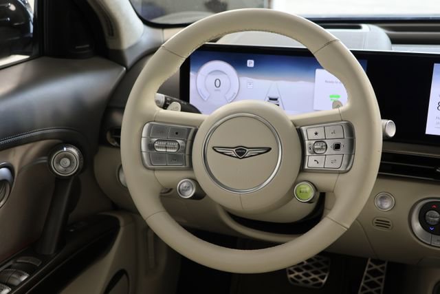 Used 2023 Genesis GV60 Performance image 10