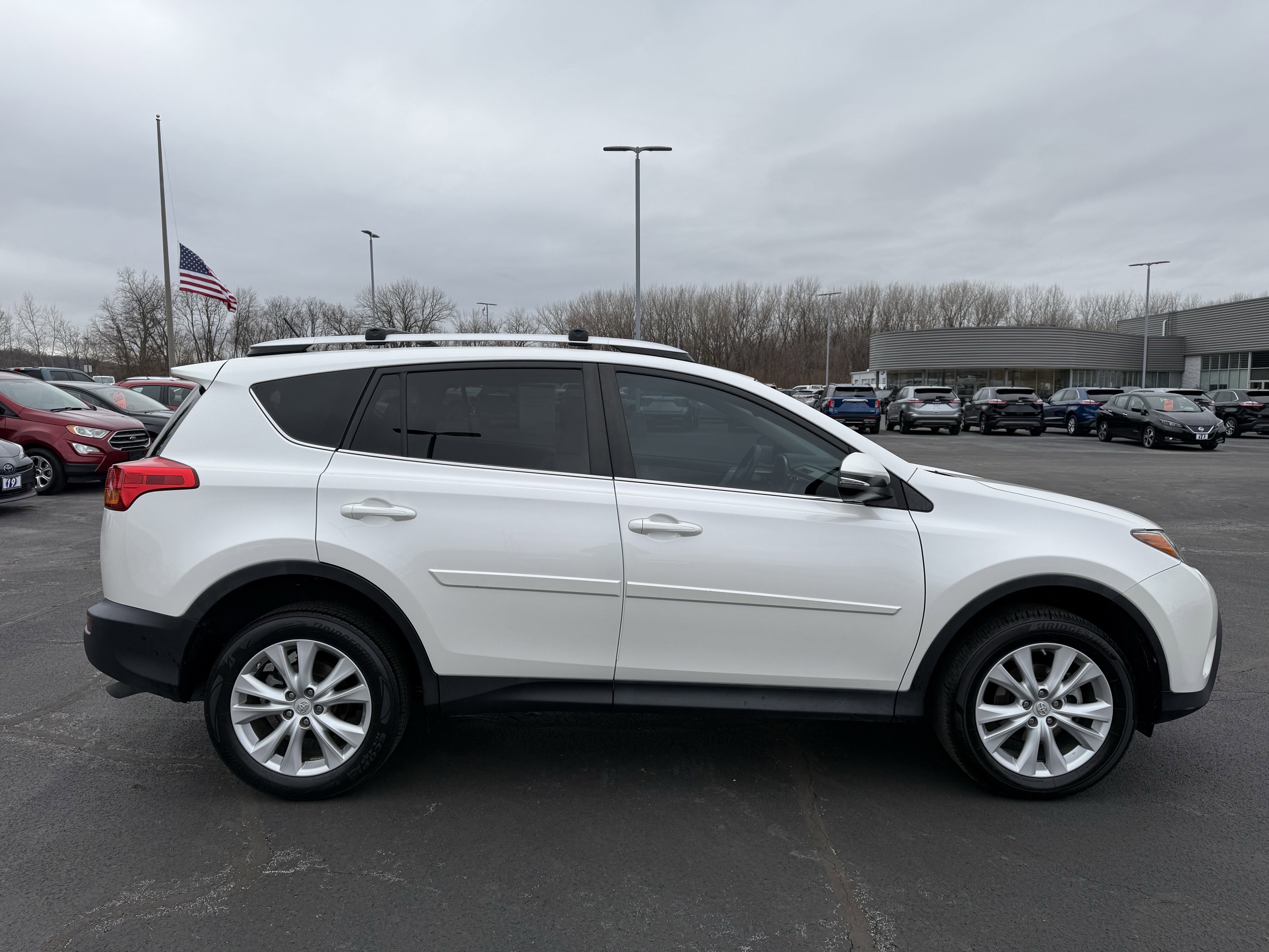 Used 2014 Toyota RAV4 Limited w/ Technology Package image 6