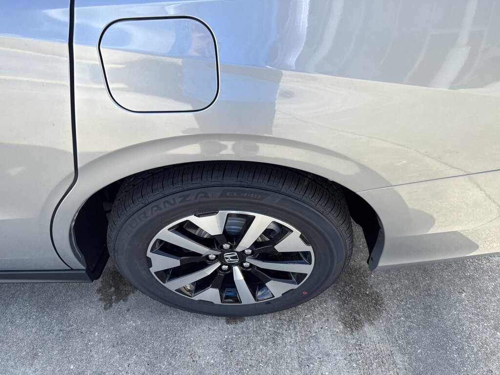 New 2026 Honda Odyssey EX-L image 8
