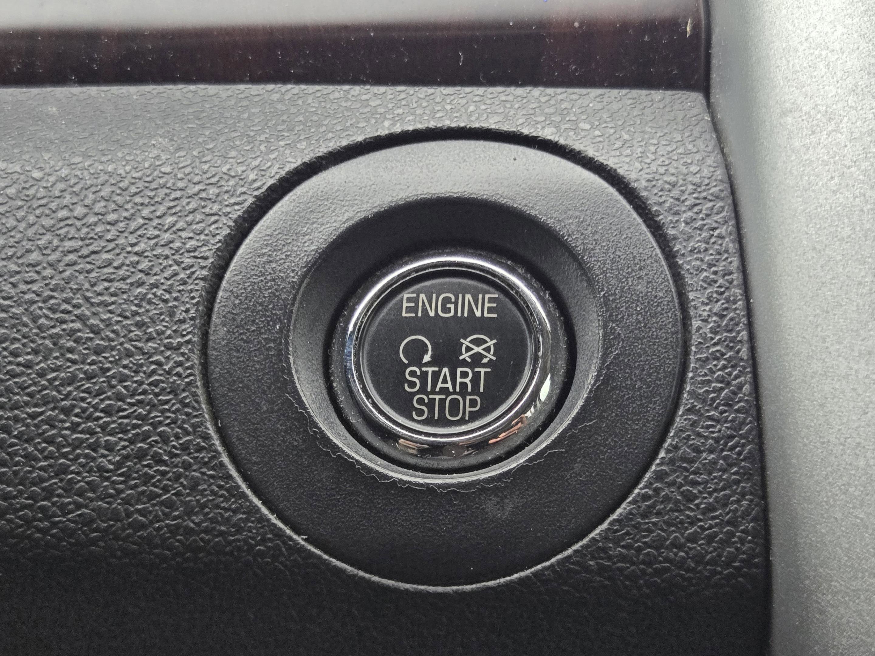 Used 2012 Ford Edge Limited FWD image 17