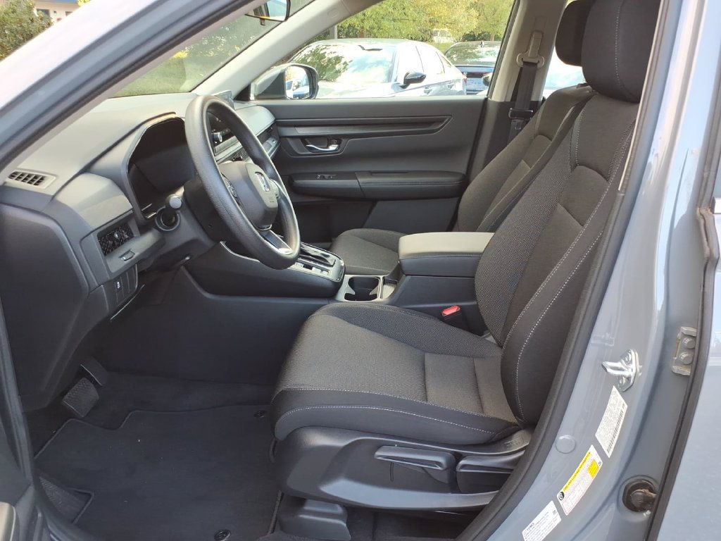 Used 2024 Honda CR-V LX image 10
