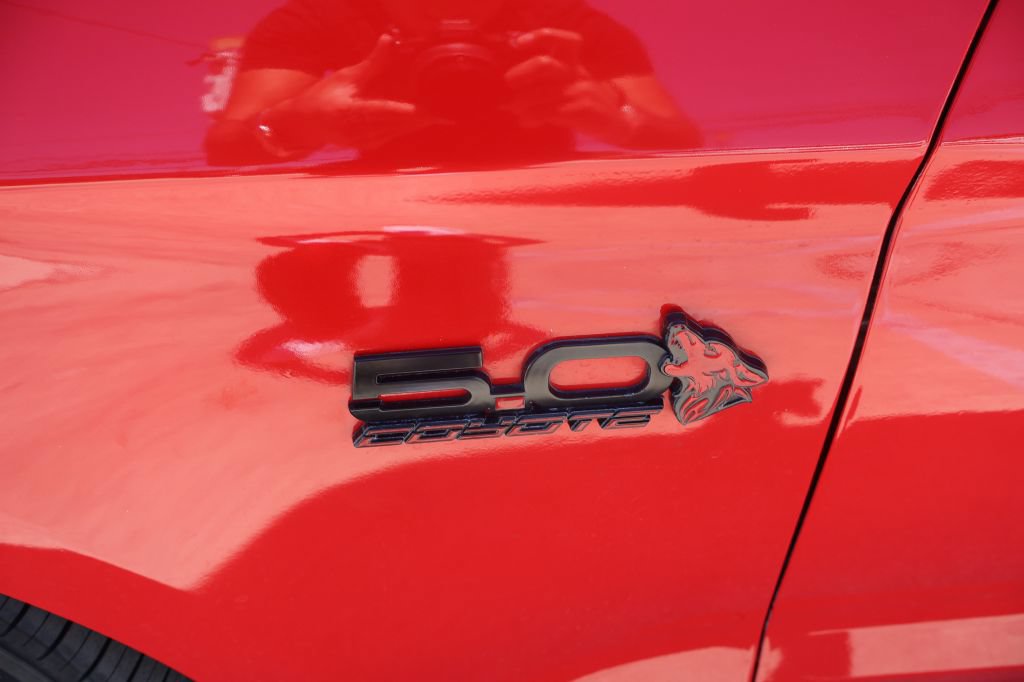 Used 2020 Ford Mustang GT Premium RWD image 5