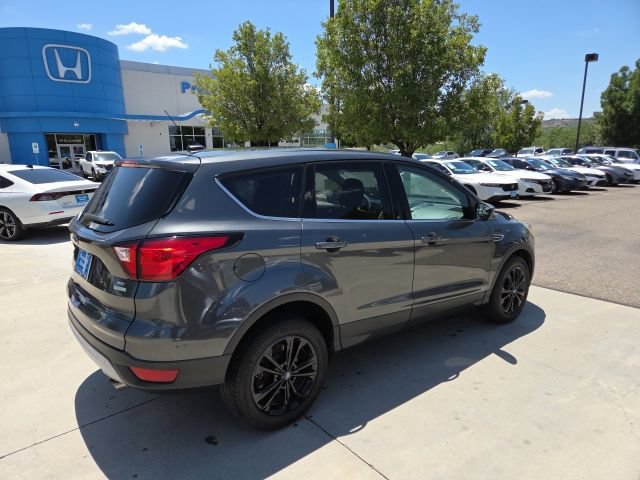 Used 2019 Ford Escape SE FWD image 5