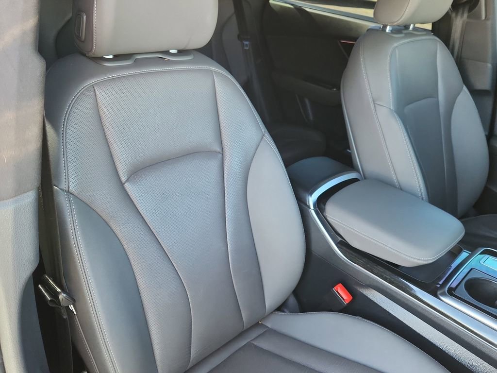 Used 2021 Audi Q8 Prestige w/ Prestige Package image 17