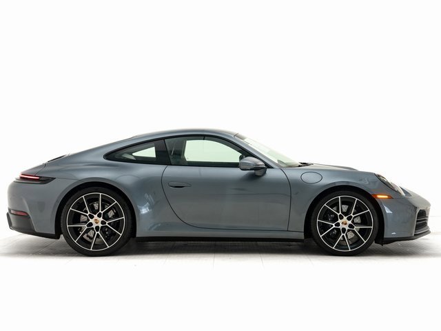 Used 2025 Porsche 911 Carrera image 37