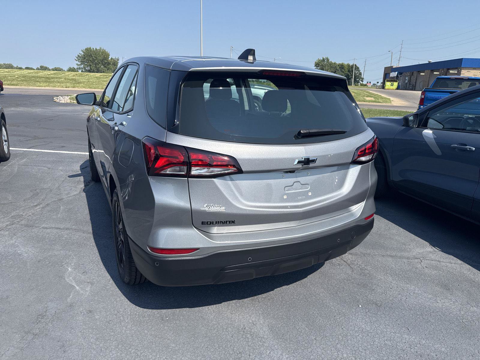 Certified 2024 Chevrolet Equinox LS w/ Sport Edition FWD image 3