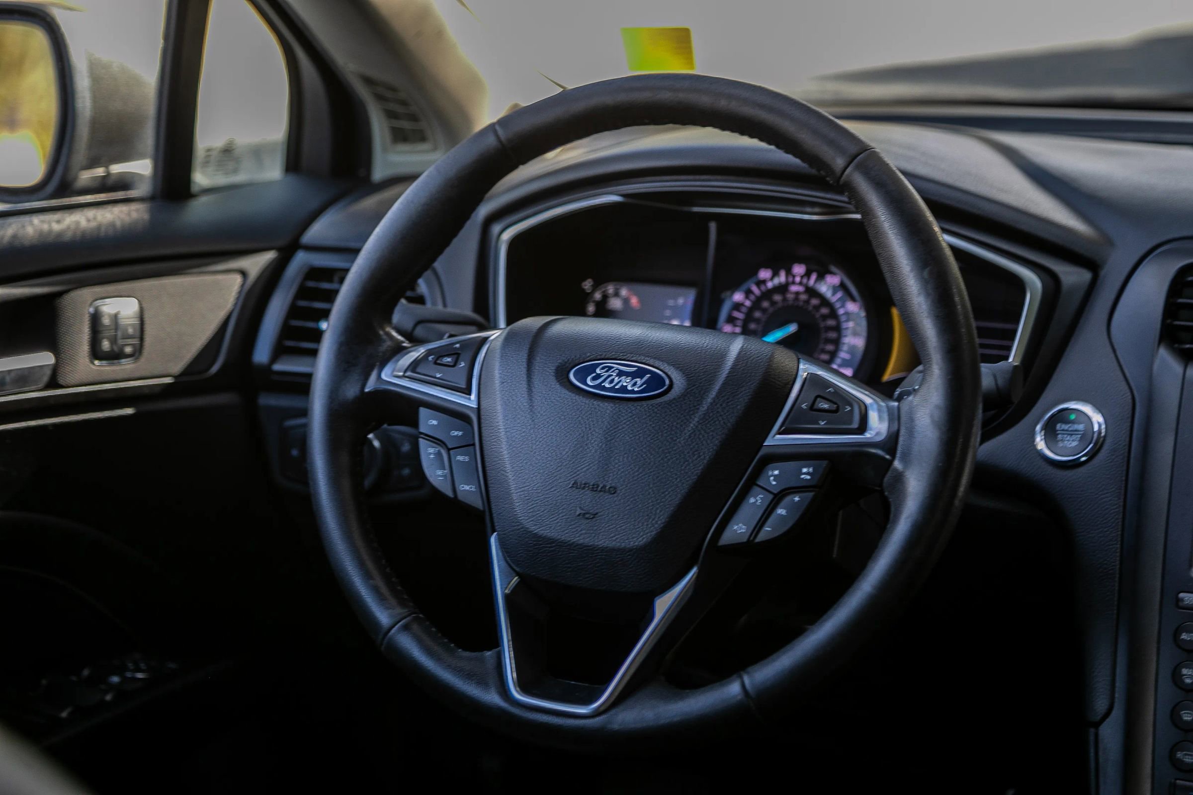 Used 2018 Ford Fusion Titanium image 25