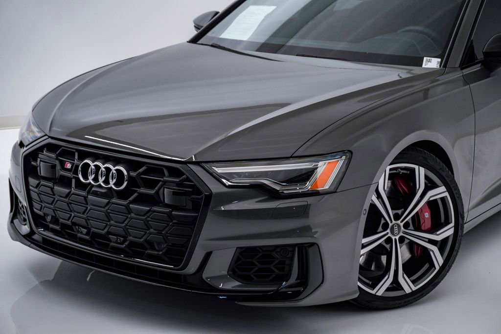 Used 2024 Audi S6 Premium Plus w/ Premium Plus Package image 4