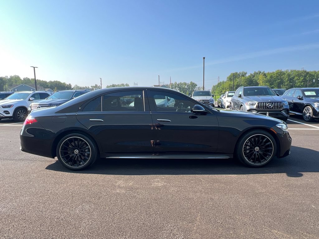 Used 2024 Mercedes-Benz S 580 4MATIC Sedan w/ AMG Line image 9