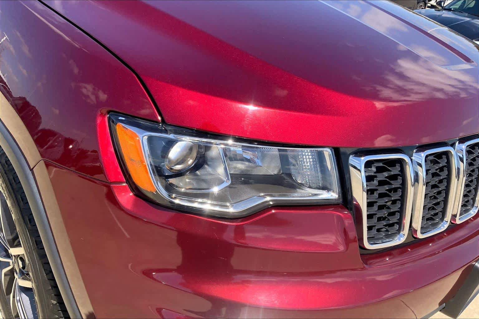 Used 2019 Jeep Grand Cherokee Limited image 27