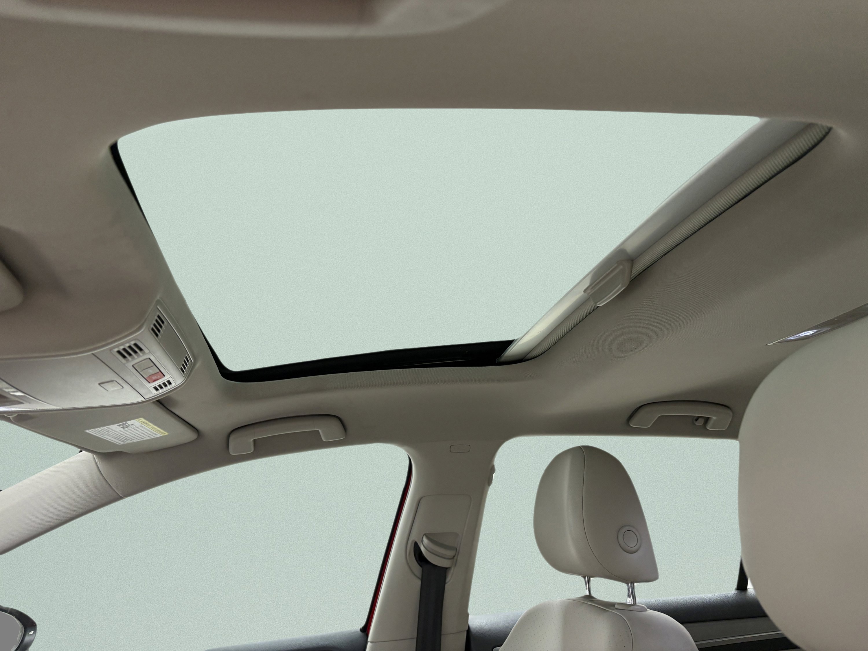 Used 2016 Volkswagen Golf SE w/ Lighting Package image 13