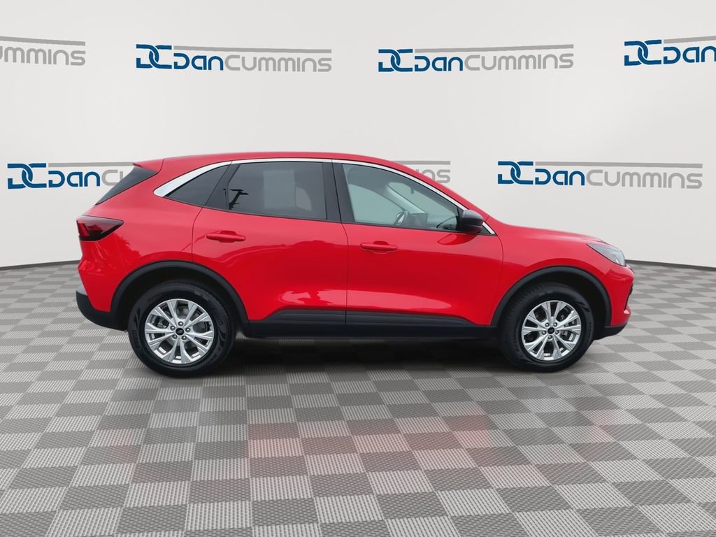 Used 2024 Ford Escape Active w/ Tech Pack #1 AWD/4WD image 9