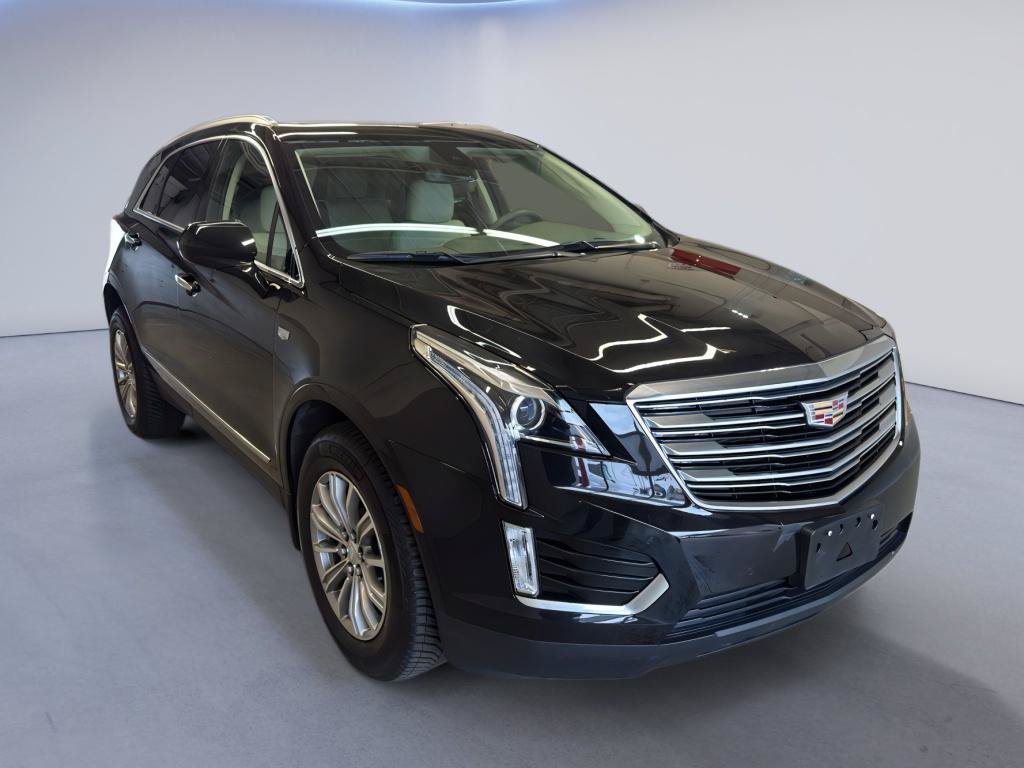 Used 2017 Cadillac XT5 Luxury w/ Driver Awareness Package AWD/4WD image 1