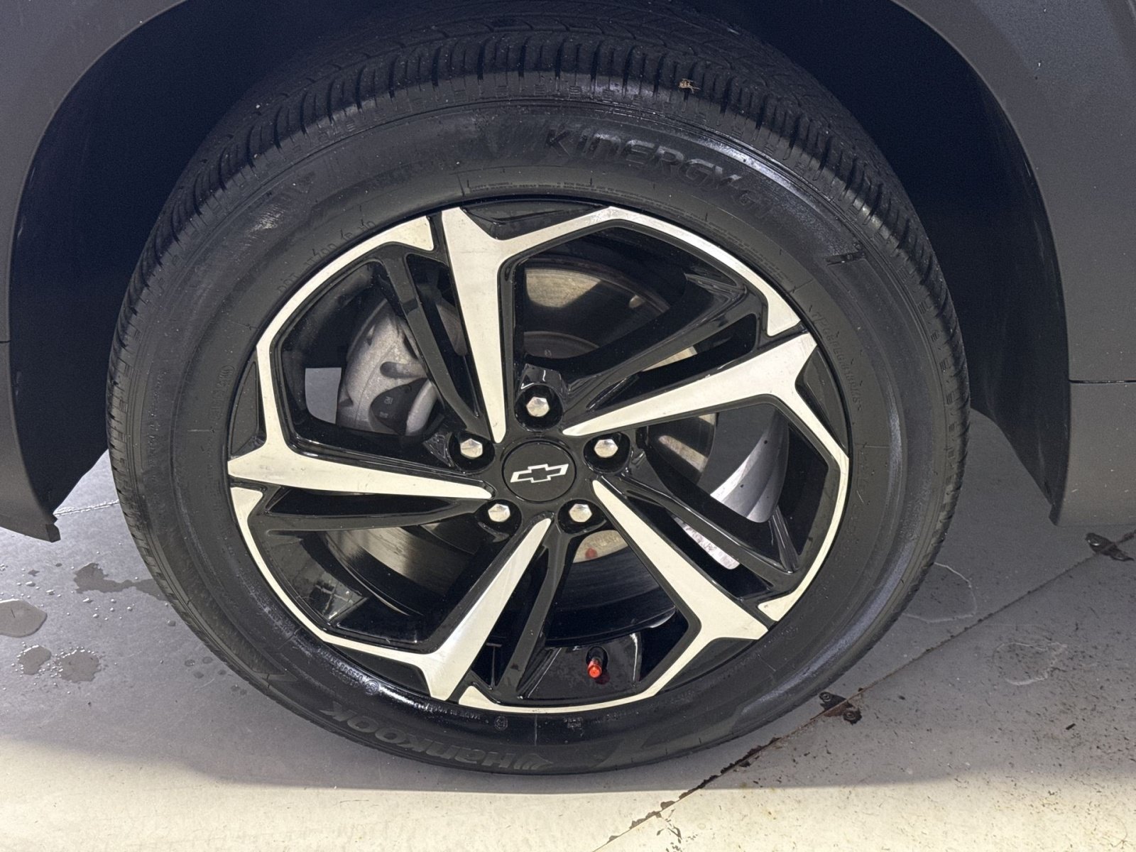 Used 2023 Chevrolet TrailBlazer RS w/ Sun and Liftgate Package AWD/4WD image 17