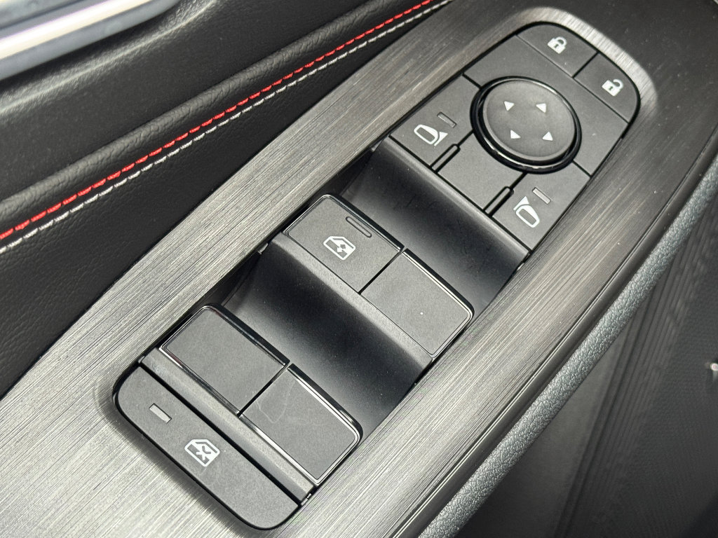 New 2026 Nissan Sentra SR w/ Floor Mat Package FWD image 21