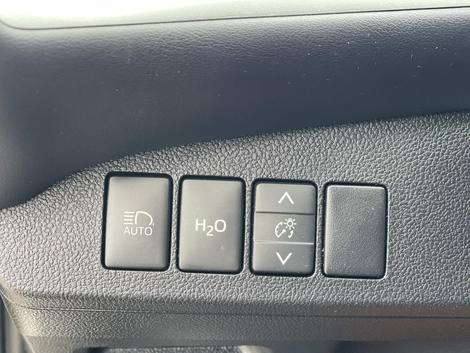 Used 2019 Toyota Mirai image 13