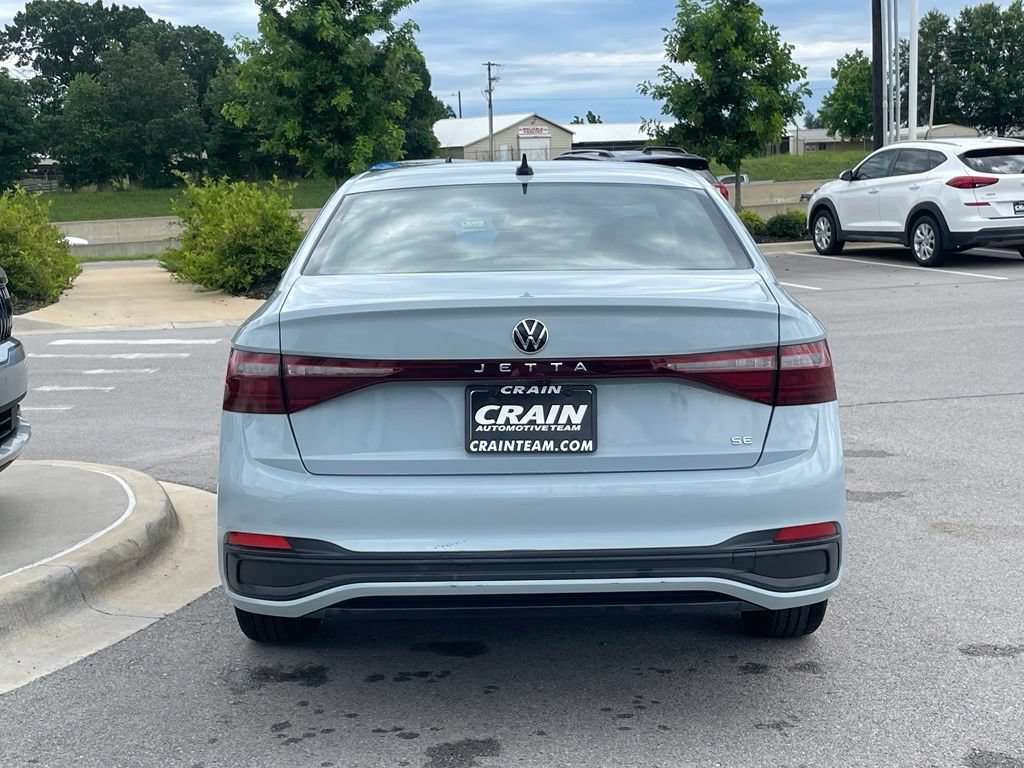 Used 2025 Volkswagen Jetta SE FWD image 7