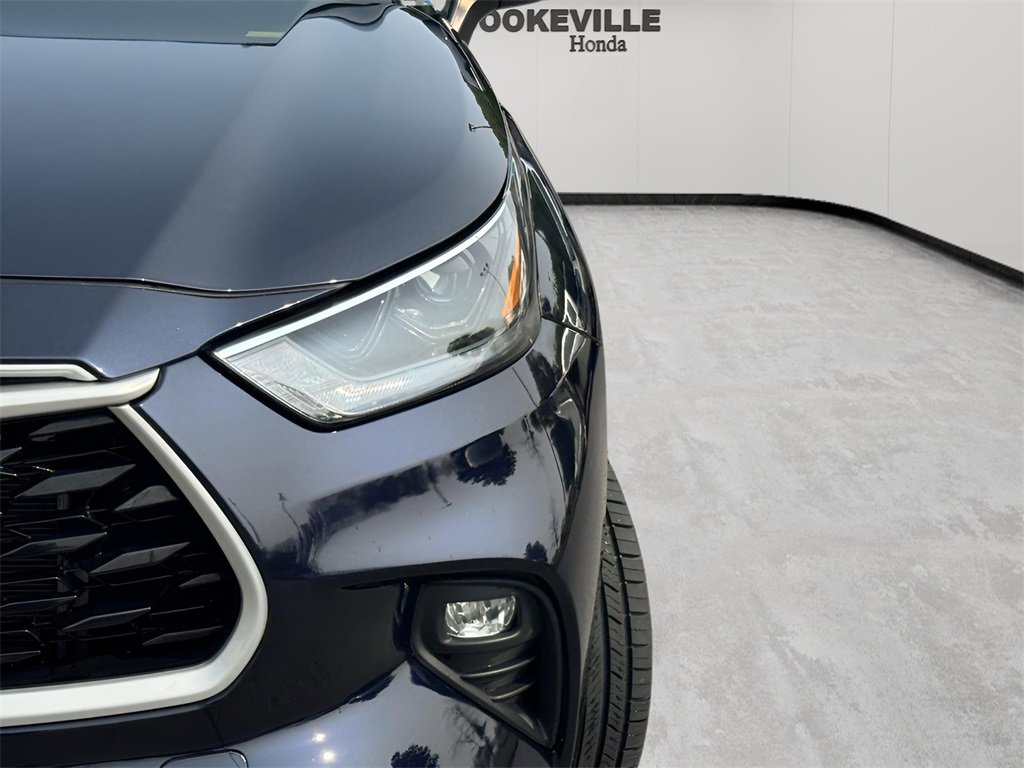Used 2023 Toyota Highlander XLE image 4