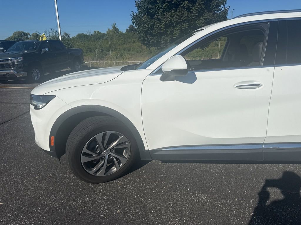 Used 2023 Buick Envision Essence image 4