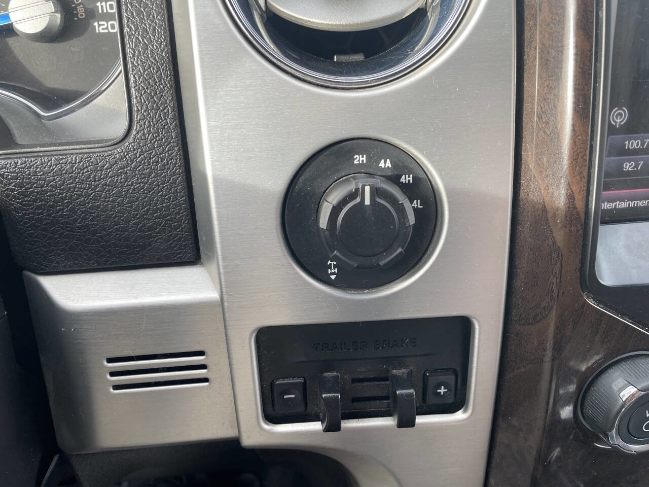 Used 2013 Ford F150 Platinum image 28