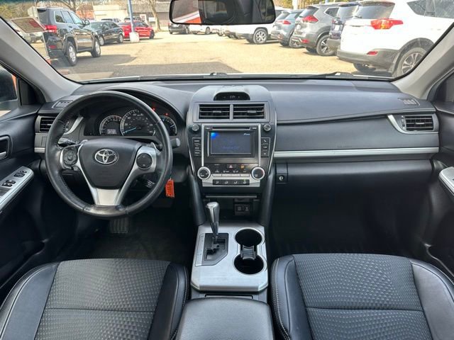 Used 2014 Toyota Camry SE image 20