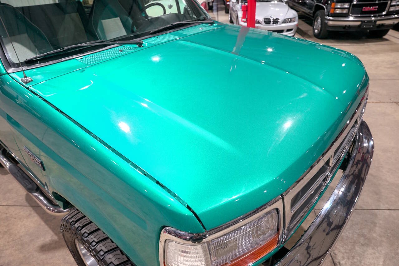 Used 1995 Ford Bronco XLT AWD/4WD image 18