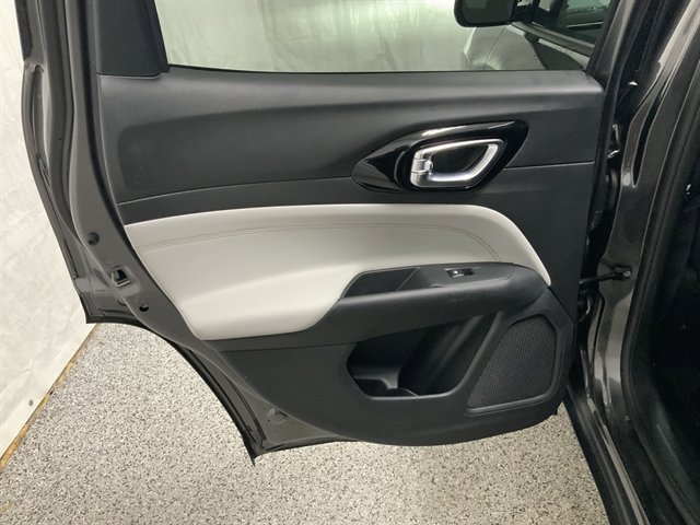 Used 2024 Jeep Compass Limited image 18