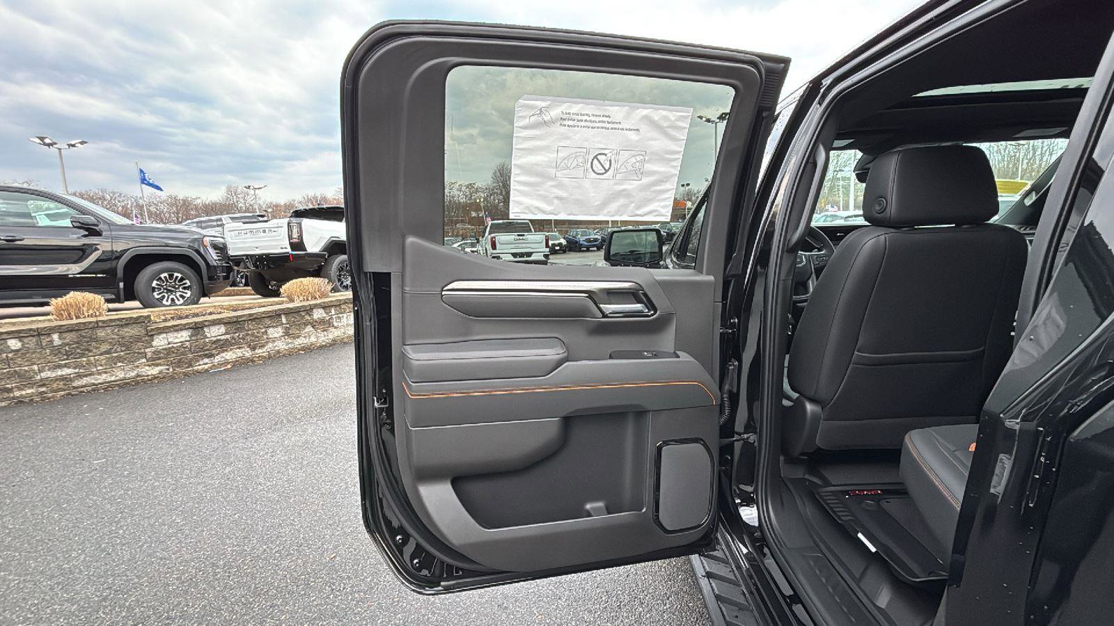 New 2026 GMC Sierra 1500 AT4 w/ AT4 Premium Package image 32