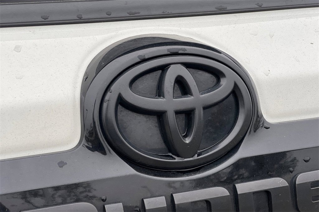 Used 2021 Toyota 4Runner Venture w/ Moonroof Package image 29