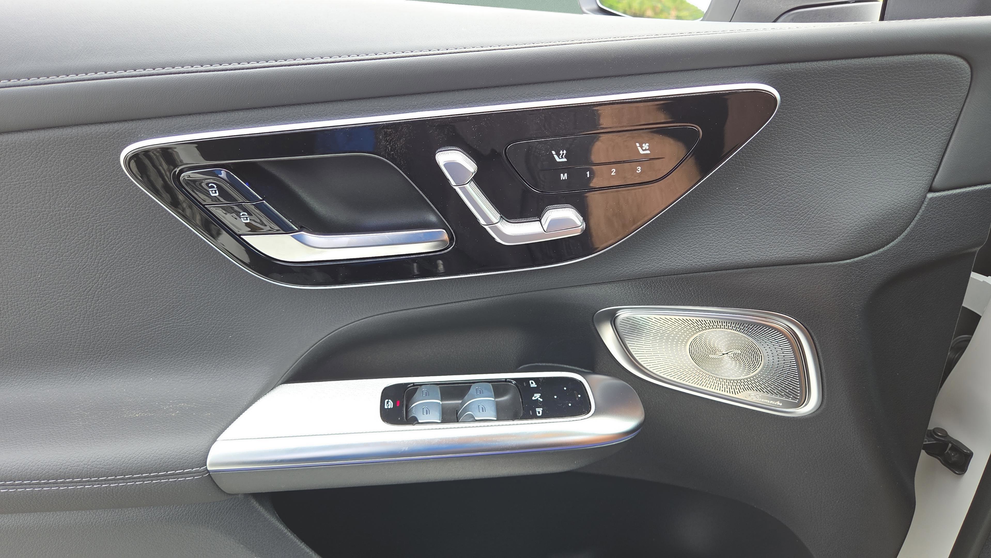 New 2026 Mercedes-Benz GLC 300 4MATIC image 32