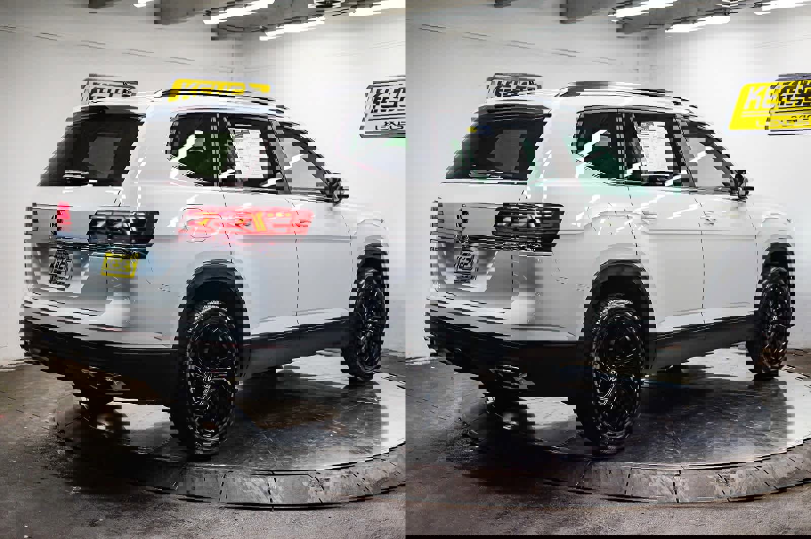 Used 2023 Volkswagen Atlas SE w/ Black Wheel Package image 4