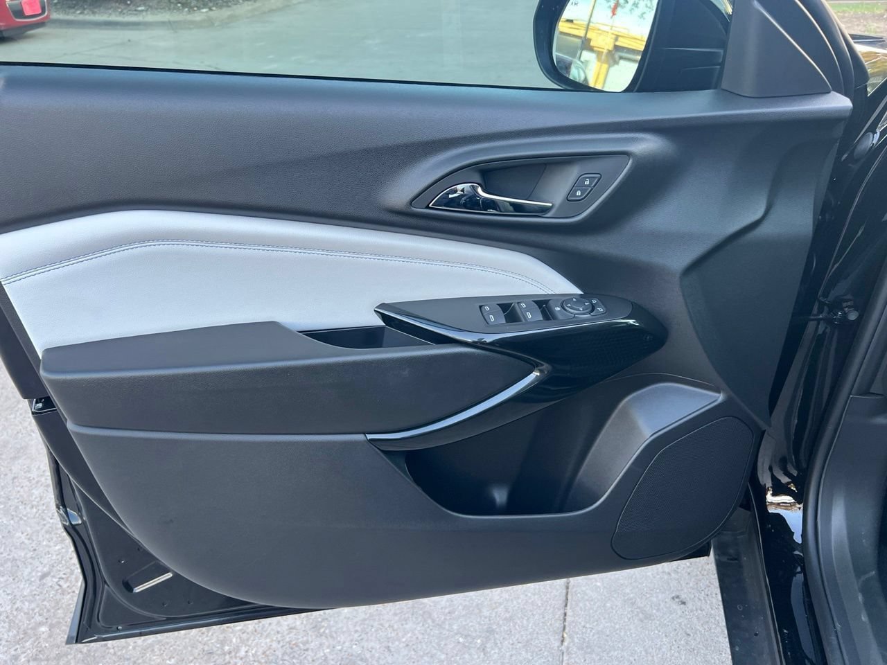 New 2026 Chevrolet Trax LT w/ Driver Confidence Package FWD image 10