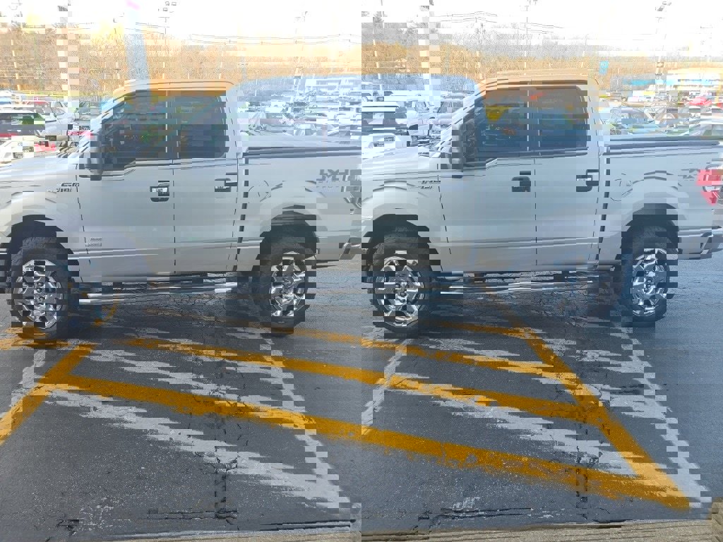 Used 2013 Ford F150 XLT w/ Luxury Equipment Group image 8