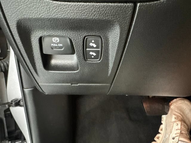 Used 2022 RAM 1500 Big Horn AWD/4WD image 36