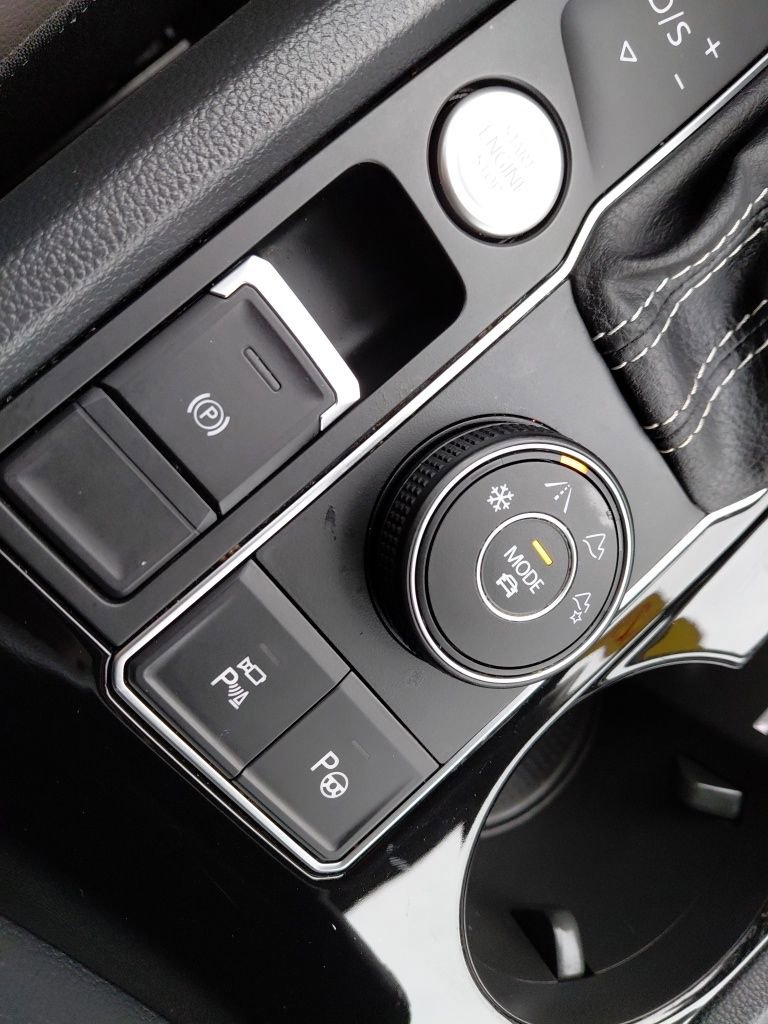 Used 2022 Volkswagen Atlas SEL Premium image 45