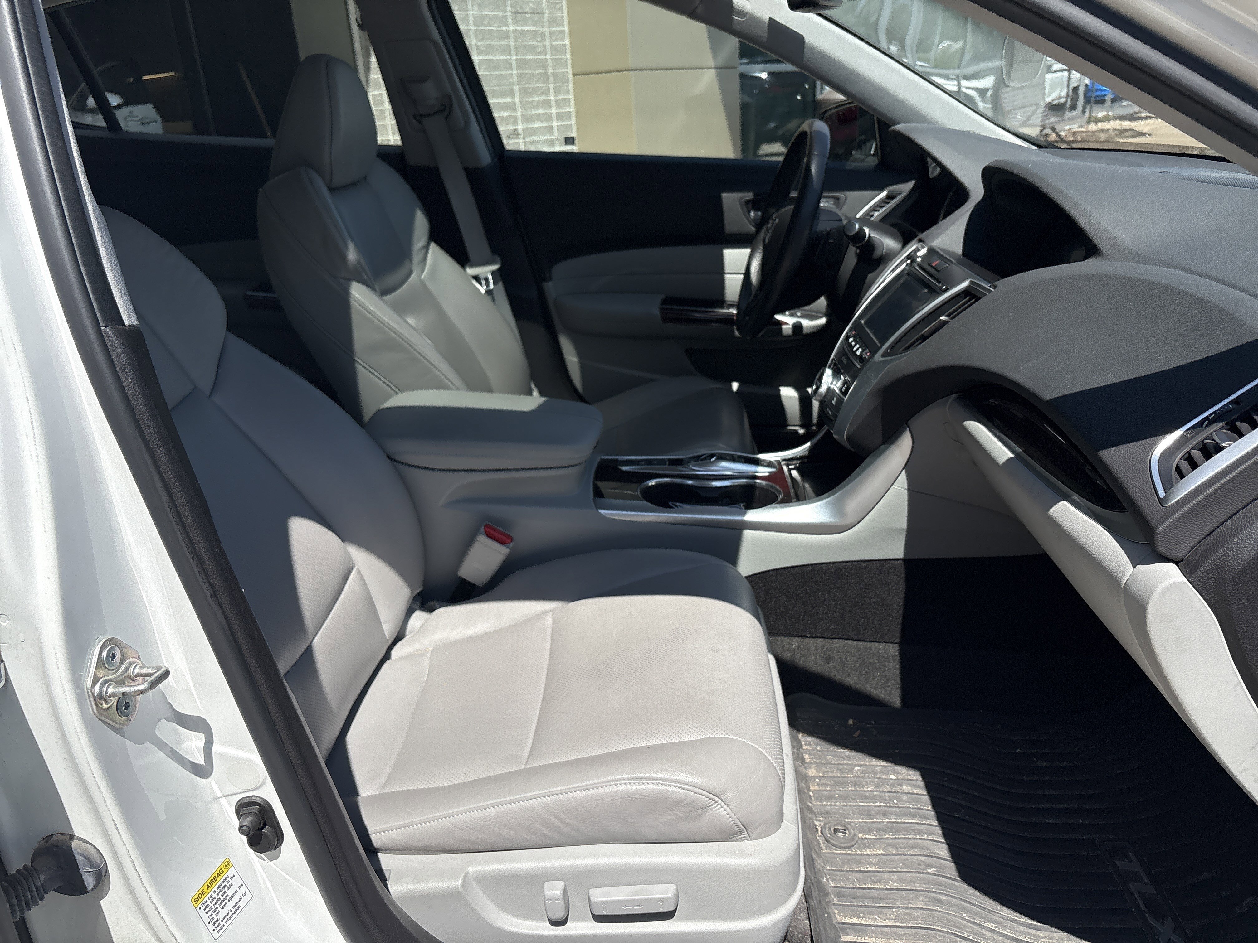 Used 2015 Acura TLX V6 w/ Technology Package FWD image 33