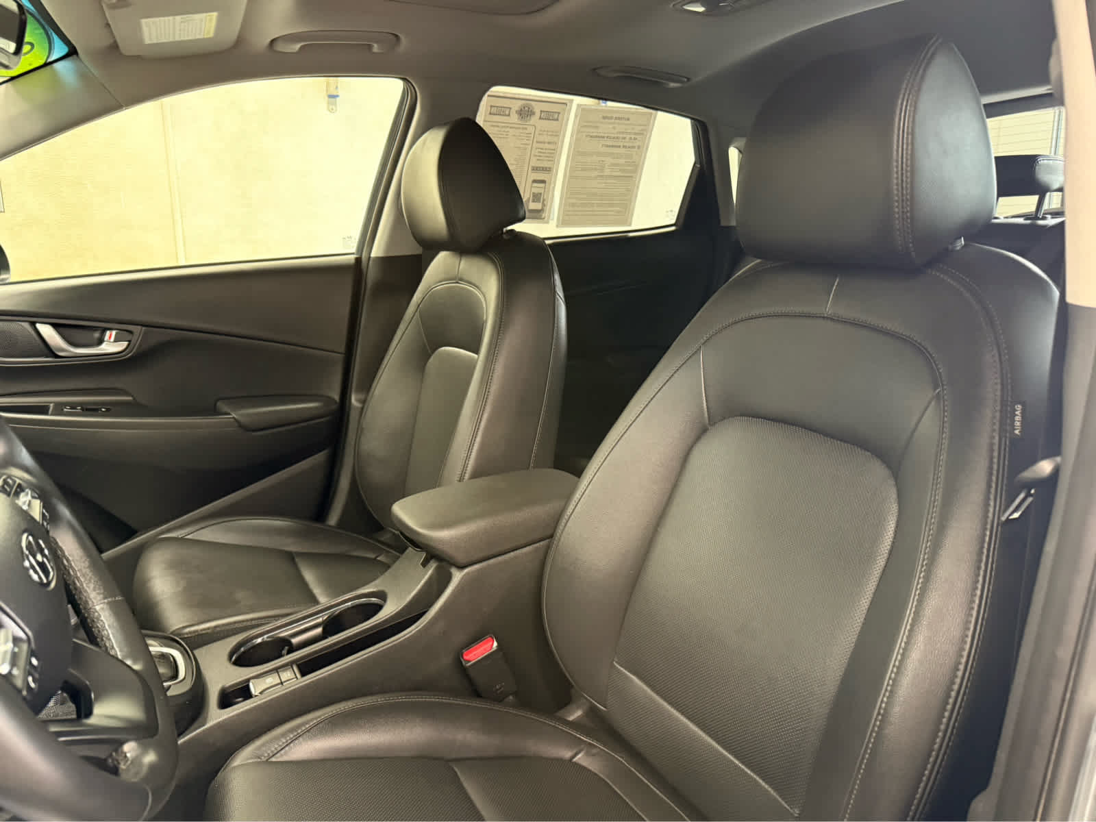 Used 2022 Hyundai Kona Limited w/ Cargo Package AWD/4WD image 10