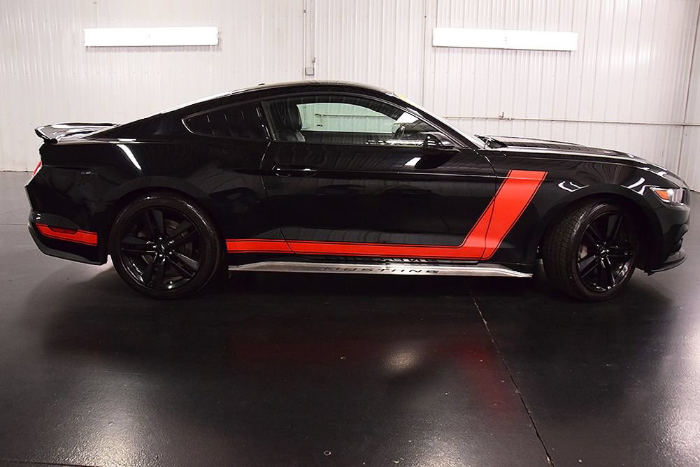 Used 2017 Ford Mustang Premium w/ Ecoboost Performance Package RWD image 8