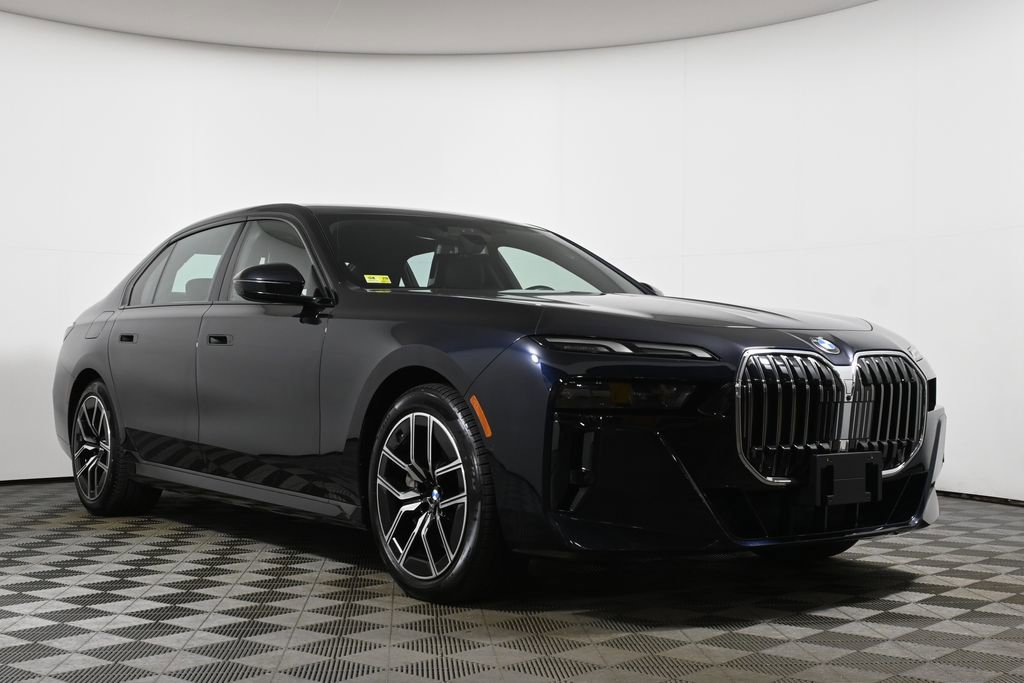 Certified 2024 BMW 760i xDrive AWD/4WD image 9