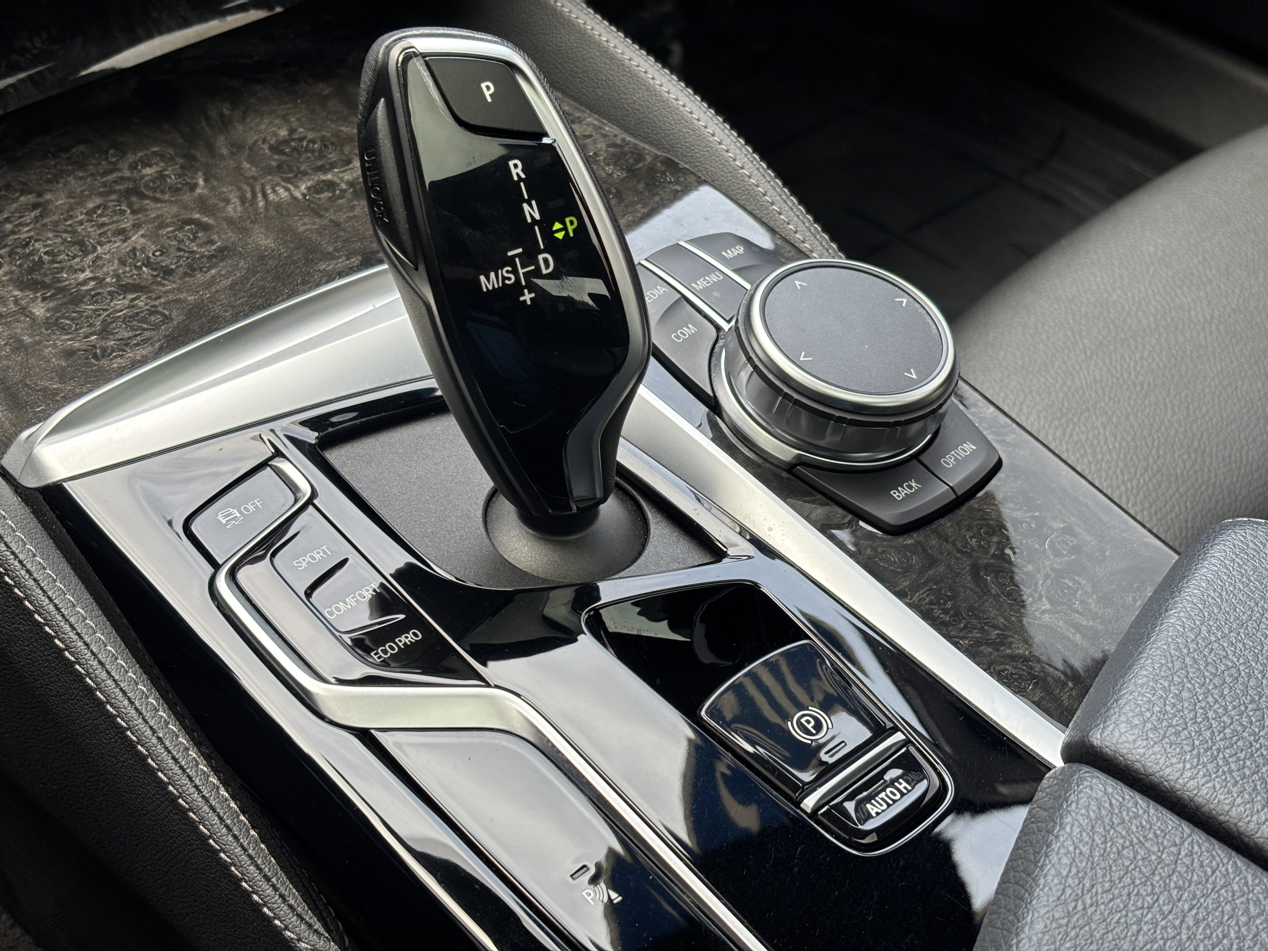 Used 2023 BMW 540i w/ M Sport Package RWD image 13