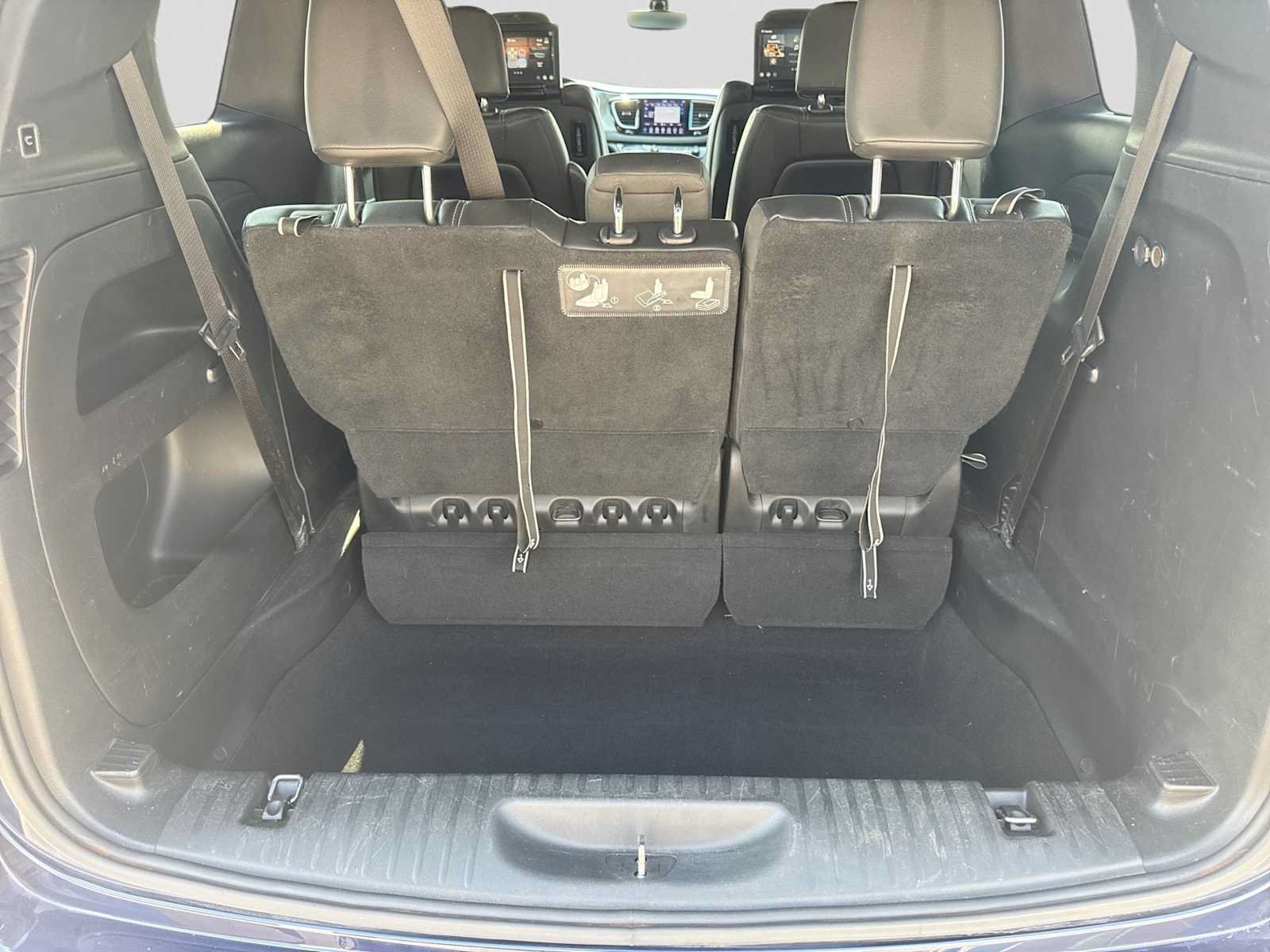 Used 2018 Chrysler Pacifica Touring-L Plus FWD image 34