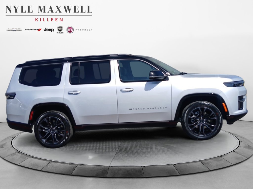 New 2026 Jeep Grand Wagoneer Summit AWD/4WD image 17