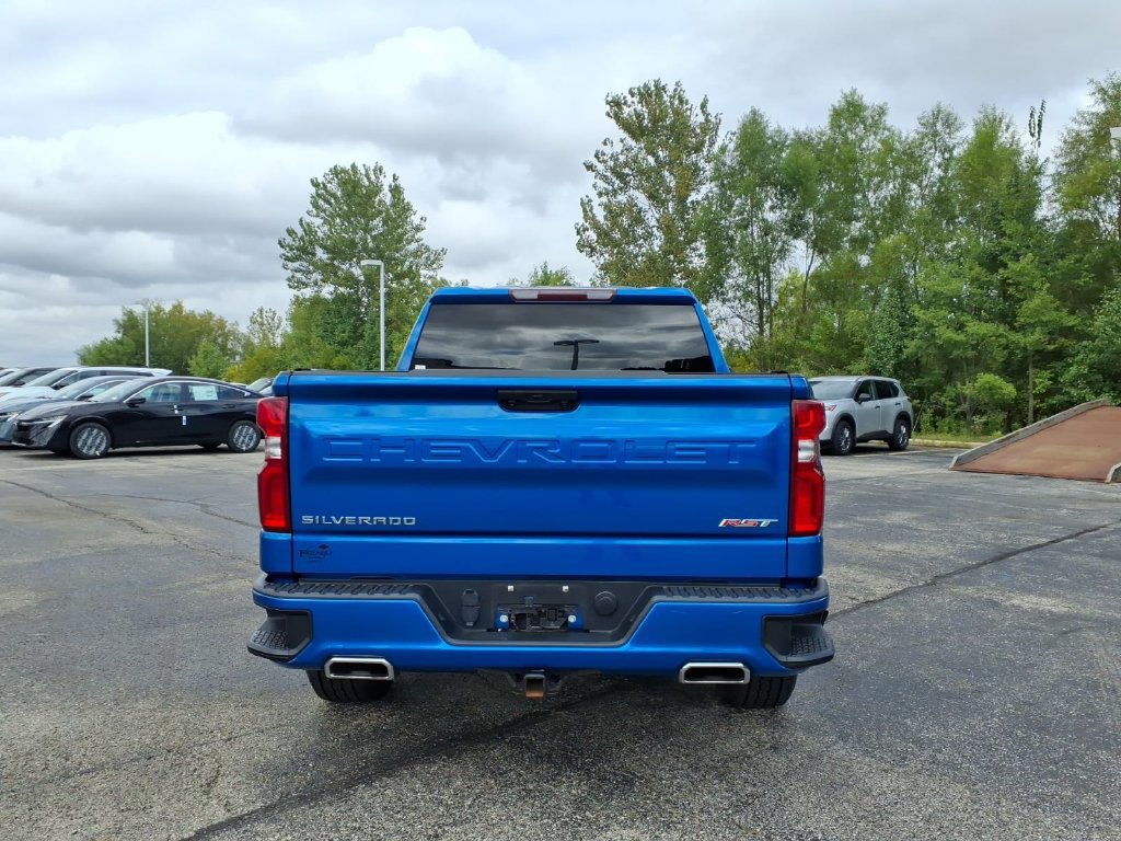 Used 2023 Chevrolet Silverado 1500 RST AWD/4WD image 6