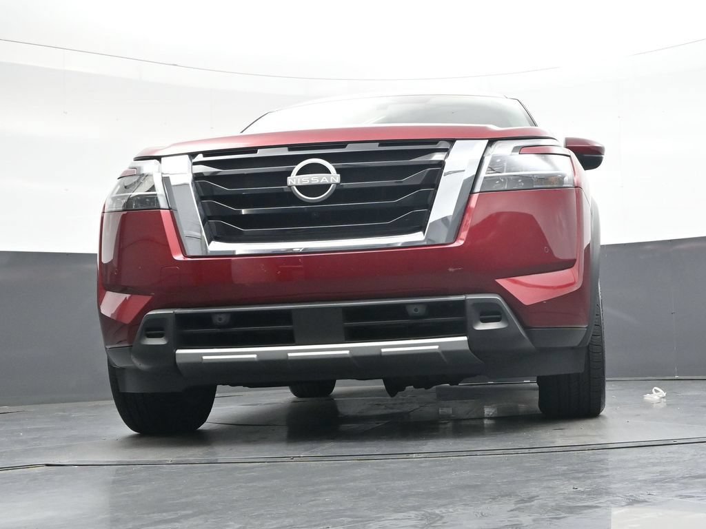 Used 2023 Nissan Pathfinder SL FWD image 40