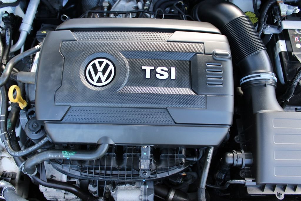 Used 2025 Volkswagen Jetta GLI Autobahn FWD image 25