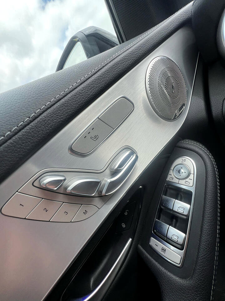 Used 2021 Mercedes-Benz GLC 63 AMG 4MATIC image 33